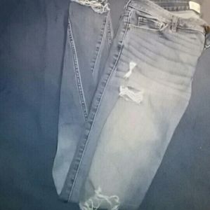 Hollister ripped super skinny jeans